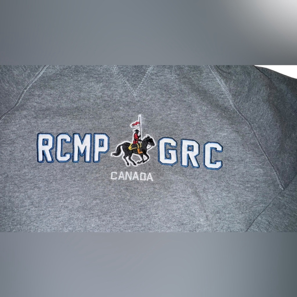 Gray RCMP GRC Canada Sweatshirt COZY - Picture 2 of 5